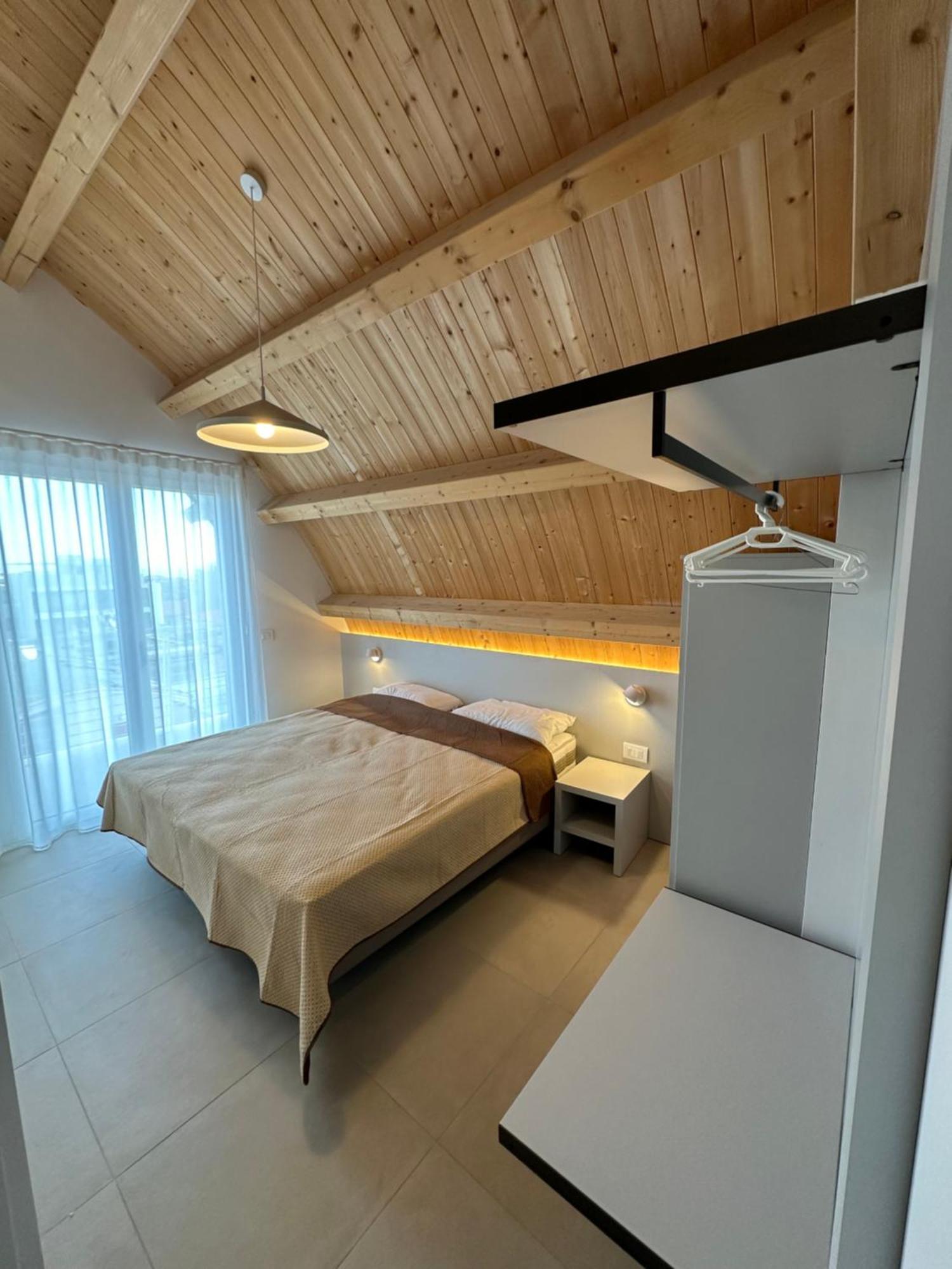 Woody Green Penthouse Sea View - Agenzia Cocal Caorle Exteriör bild
